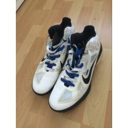 Nike basketbal schoenen maat 46