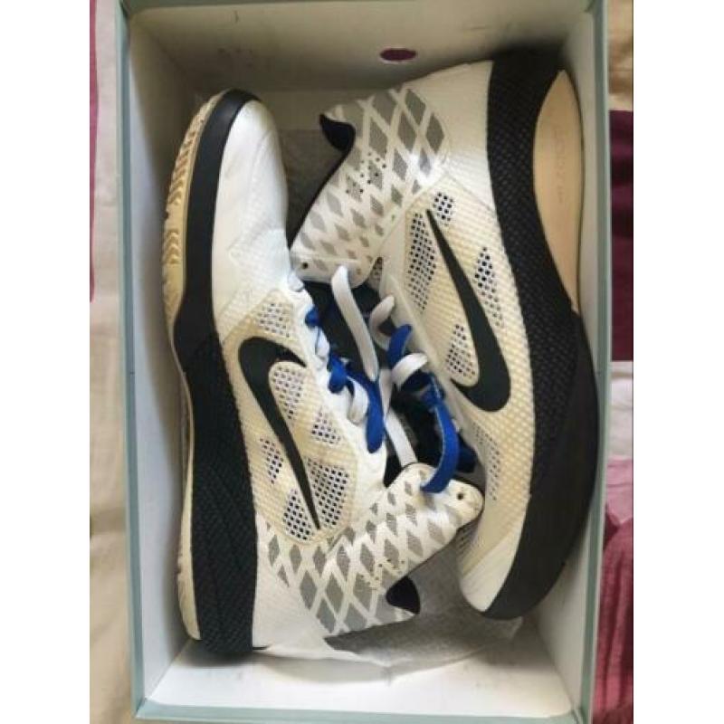 Nike basketbal schoenen maat 46