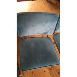 Vier retro blauwe buisstoelen van Zuiver