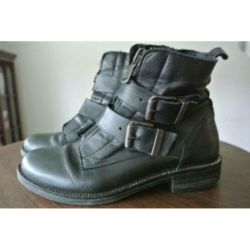 Schoenen OPRUIMING alles €5,- bikerboots Omoda maat 37