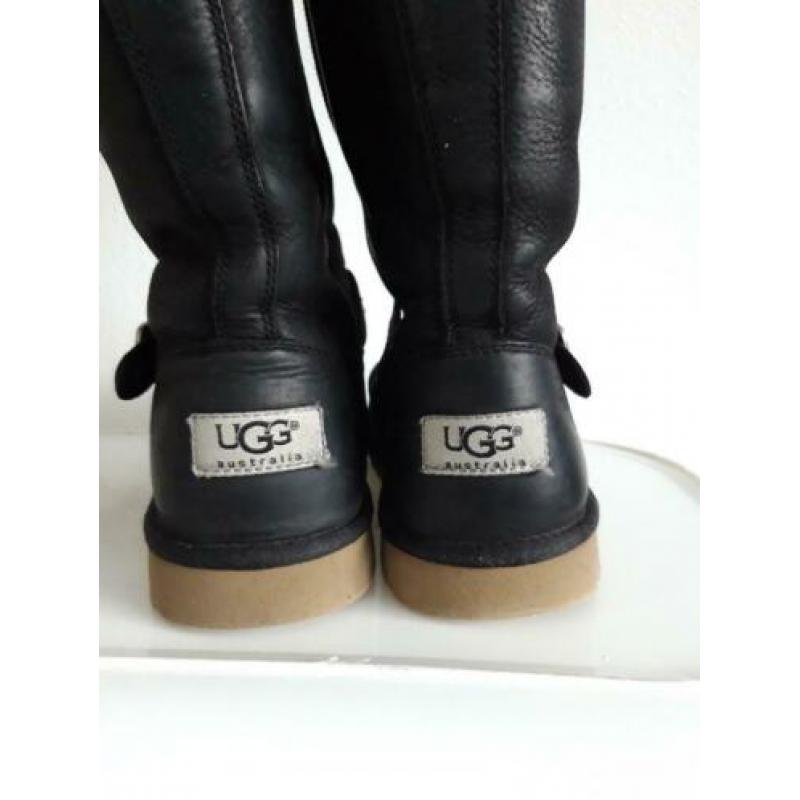 originele uggs sheepskin kensington zwart leer maat 35