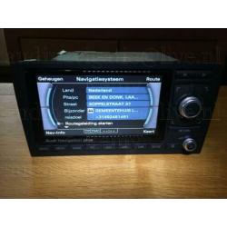 ? Audi RNS-E PU navigatie SDS/CAMERA A3 - S3 - RS3 2020 DVD