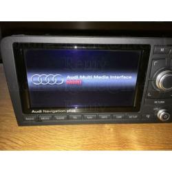 ? Audi RNS-E PU navigatie SDS/CAMERA A3 - S3 - RS3 2020 DVD