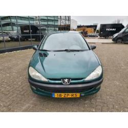 Peugeot 206 1.6 XT Nieuwe APK 5D NAP