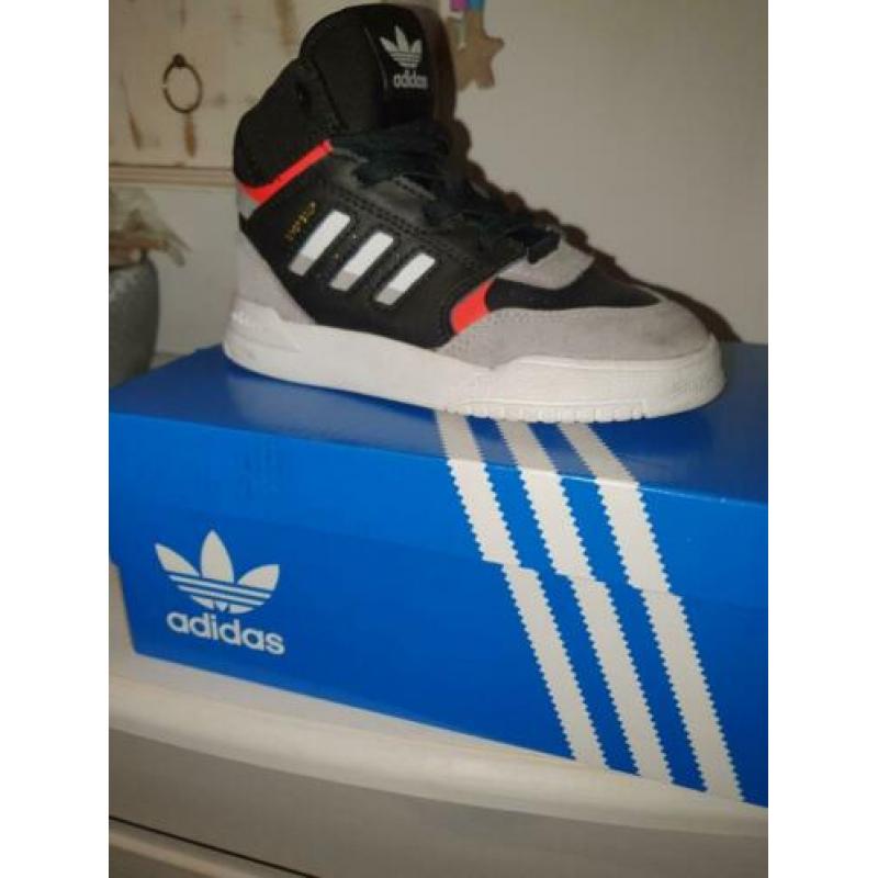 Adidas maat 26 Z.G.A.N.