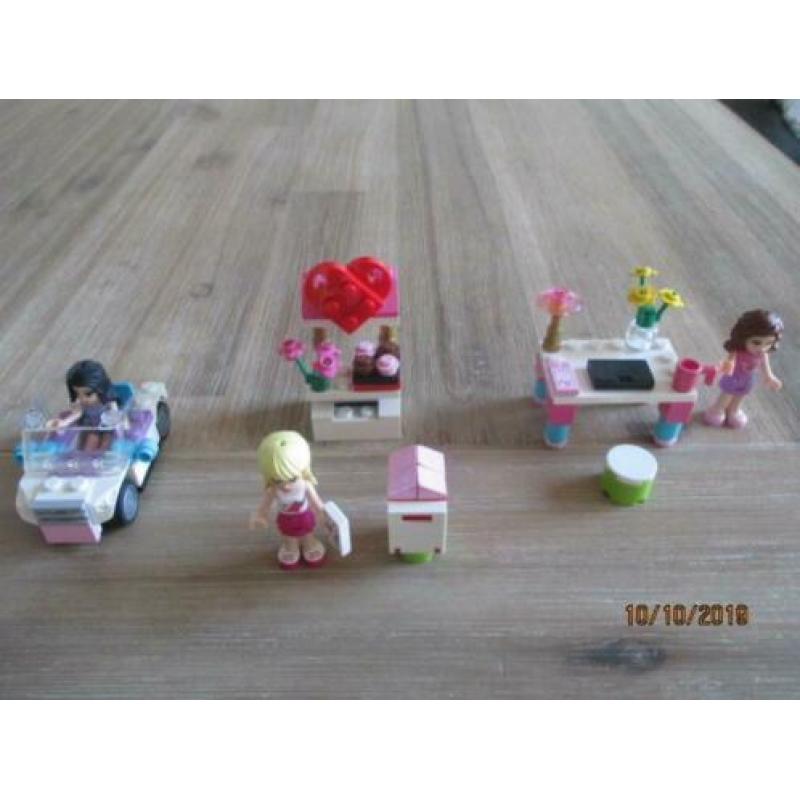 Te koop : Lego Friends 9 setjes.