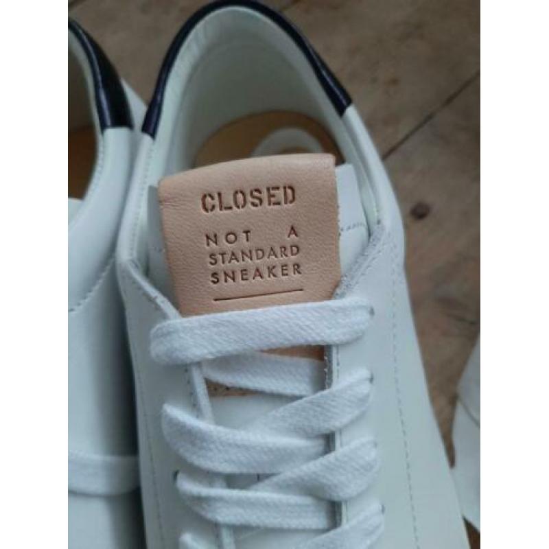 Prachtige nieuwe sneakers van het merk Closed