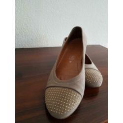 Ara beige nubuck ballarina's maat 39 breedte G