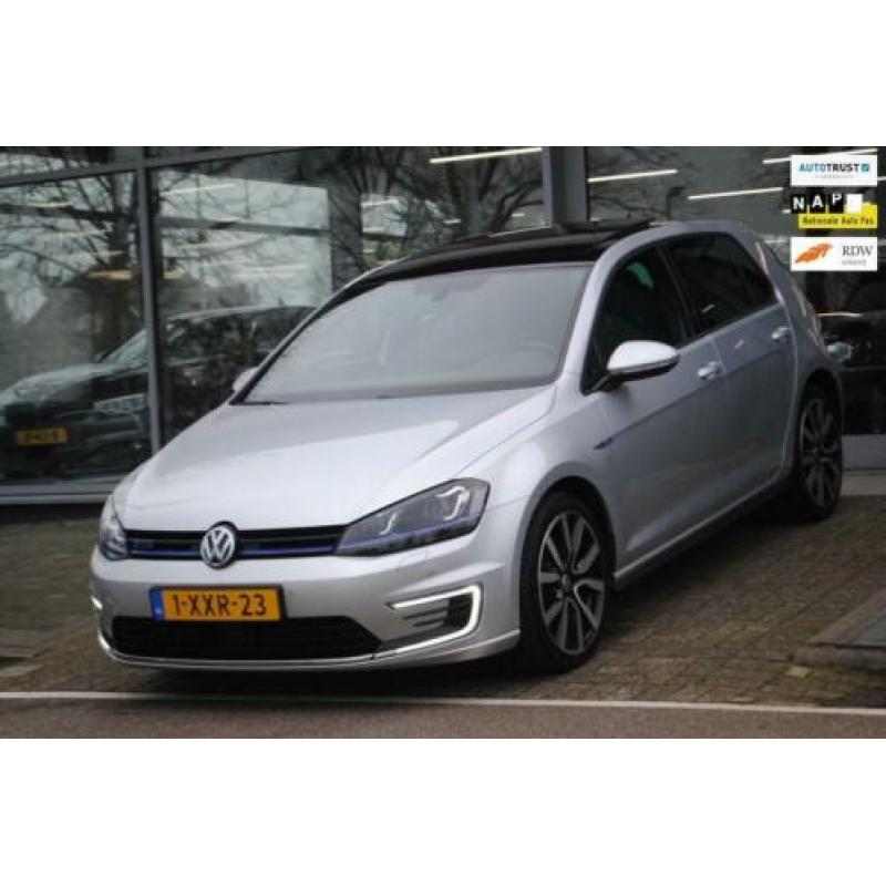 Volkswagen Golf 1.4 TSI GTE GTE PANODAK DEALER OND. XENON!