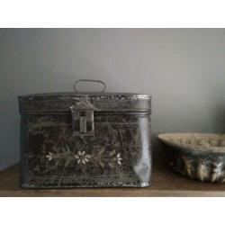 Stoere oude brocante metalen trommel blik 31x22x21cm Etage3