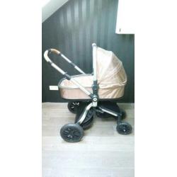 Mooie kinderwagen voor weinig.