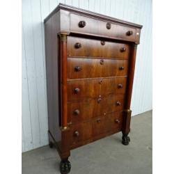 Mahonie Empire chiffoniere Cuba bloem mahonie, klauw poot.