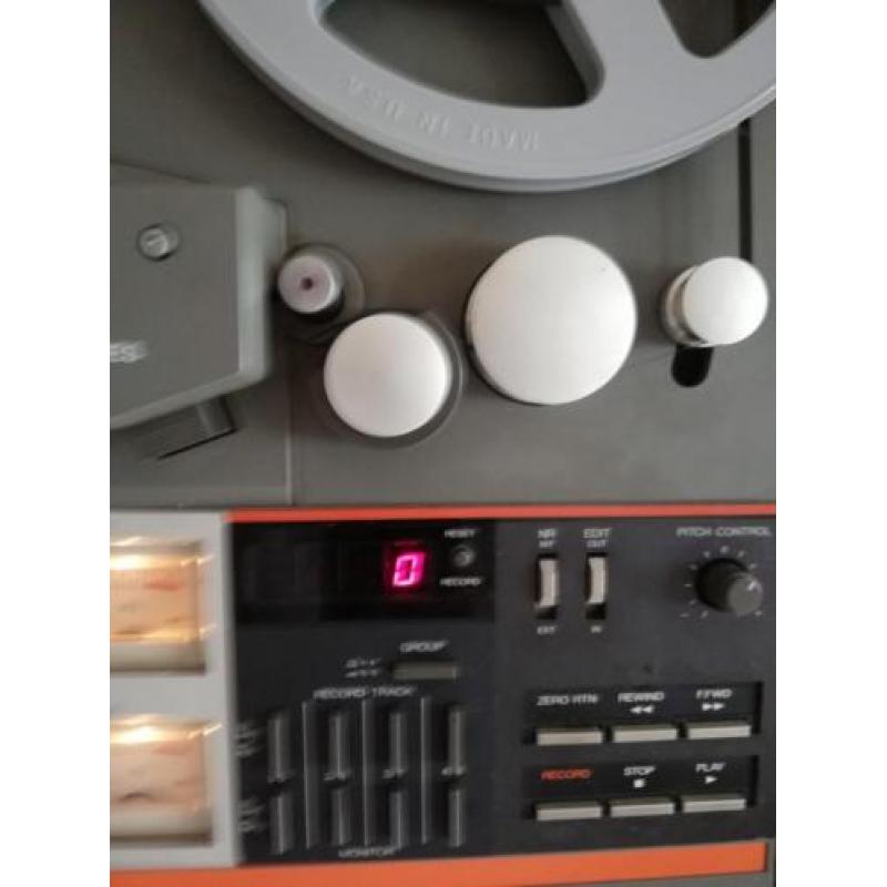 Bandrecorder Fostex A-8 reel to reel