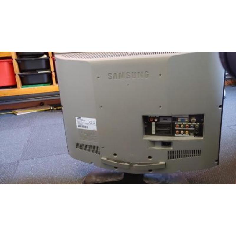 Samsung le32r32b tv