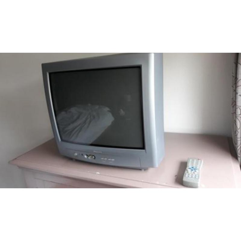 Philips tv 45 cm 17 inch met afstandbediening