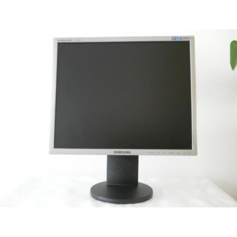 Samsung Syncmaster 943B monitor Zwart TN LCD-paneel