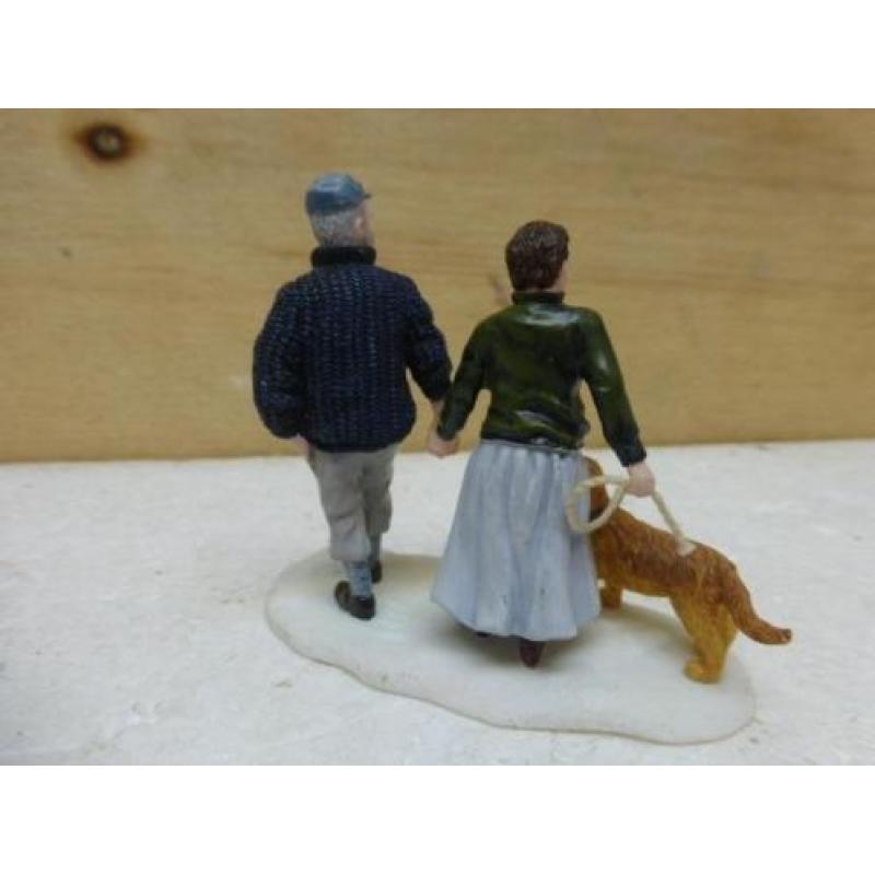 luville Heinrich and Elisabeth met hond kerstdorp figurine