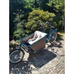 Bakfiets maatwerk 3 versnellingen met regenkap