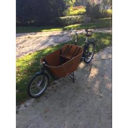 Mooie Babboe City bakfiets met nieuwe regentent