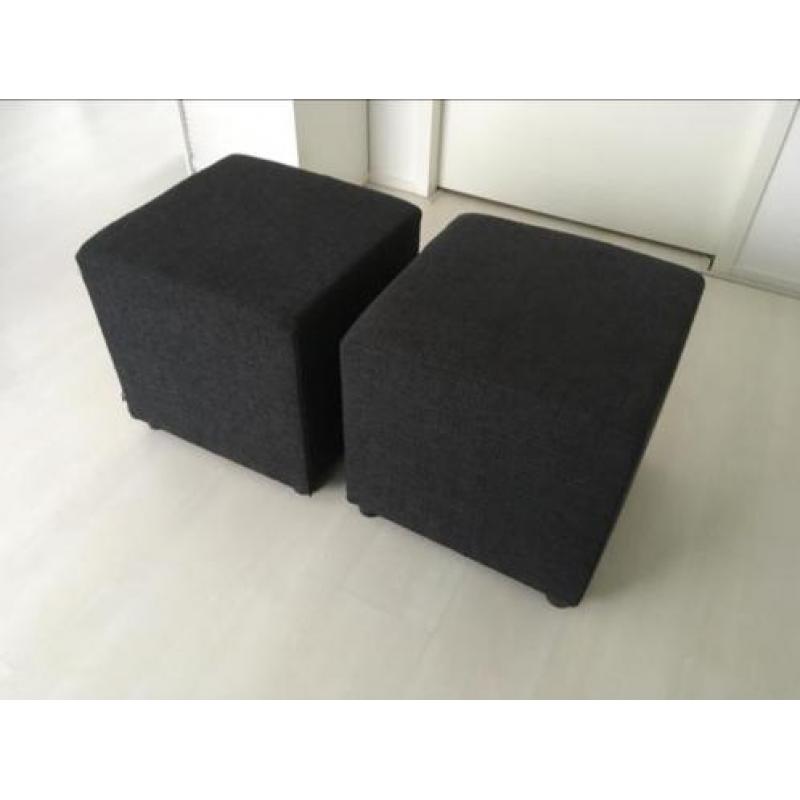 Mooie hocker (poef) antraciet grijs 2 x