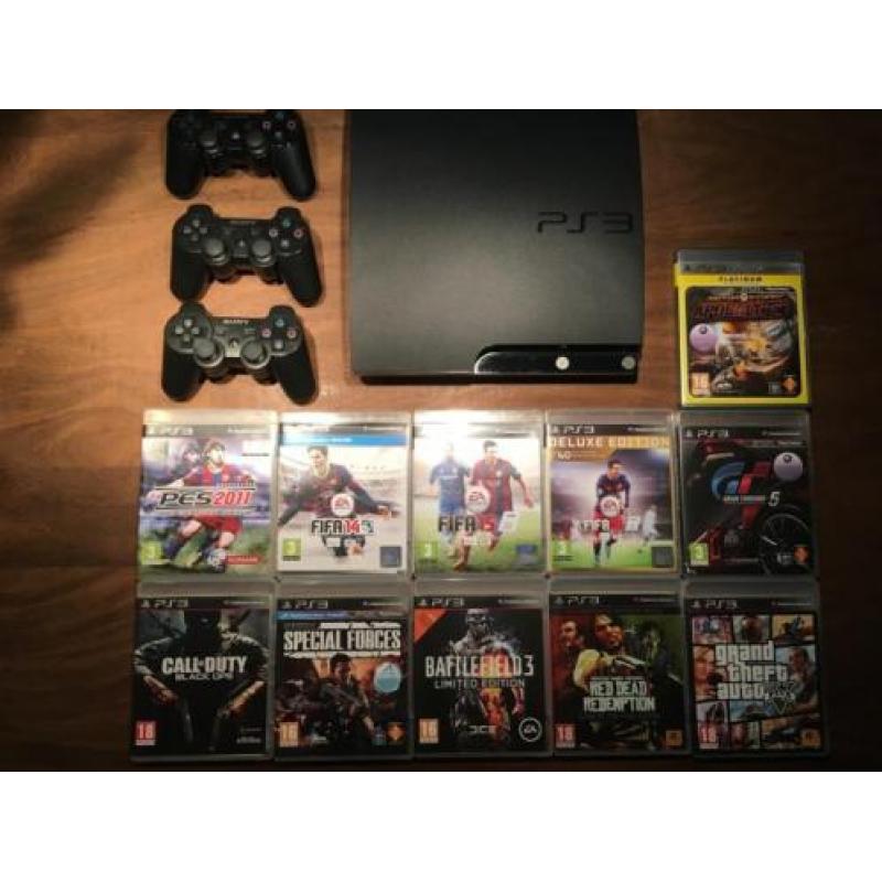 Playstation 3 incl. 3 Sony controllers en 11 spellen