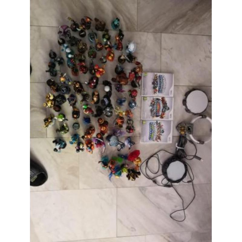 Skylanders deel 1,2 en 3 en 70+ skylanders