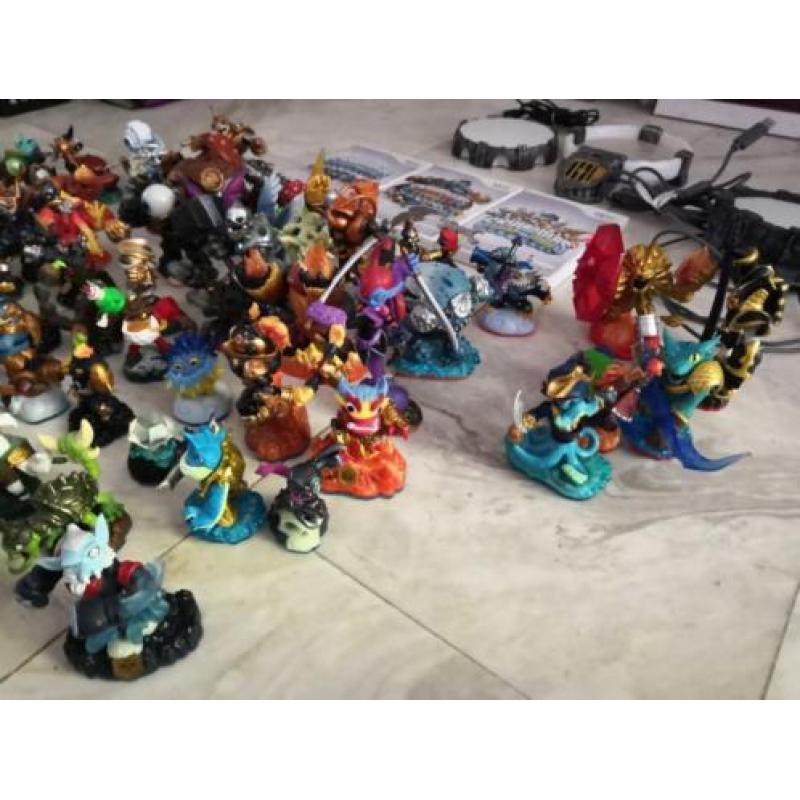 Skylanders deel 1,2 en 3 en 70+ skylanders