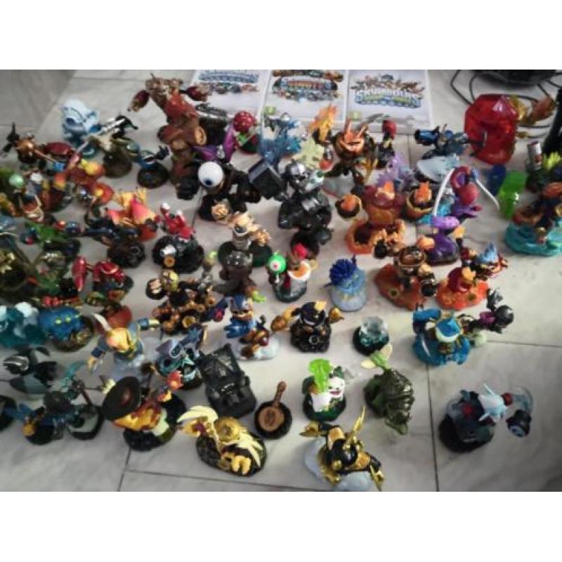 Skylanders deel 1,2 en 3 en 70+ skylanders