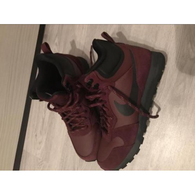 Te koop waterdichte wandelschoenen van Nike